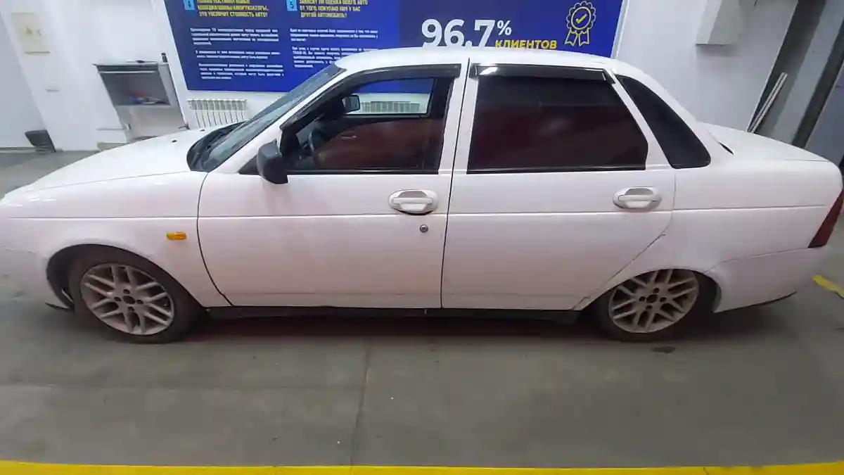 LADA (ВАЗ) Priora 2010 года за 2 000 000 тг. в Павлодар