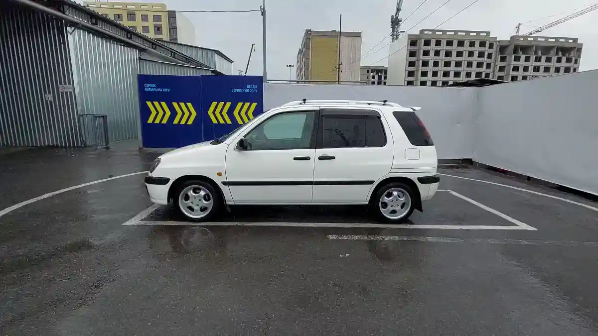Toyota Raum 1997 года за 3 000 000 тг. в Алматы