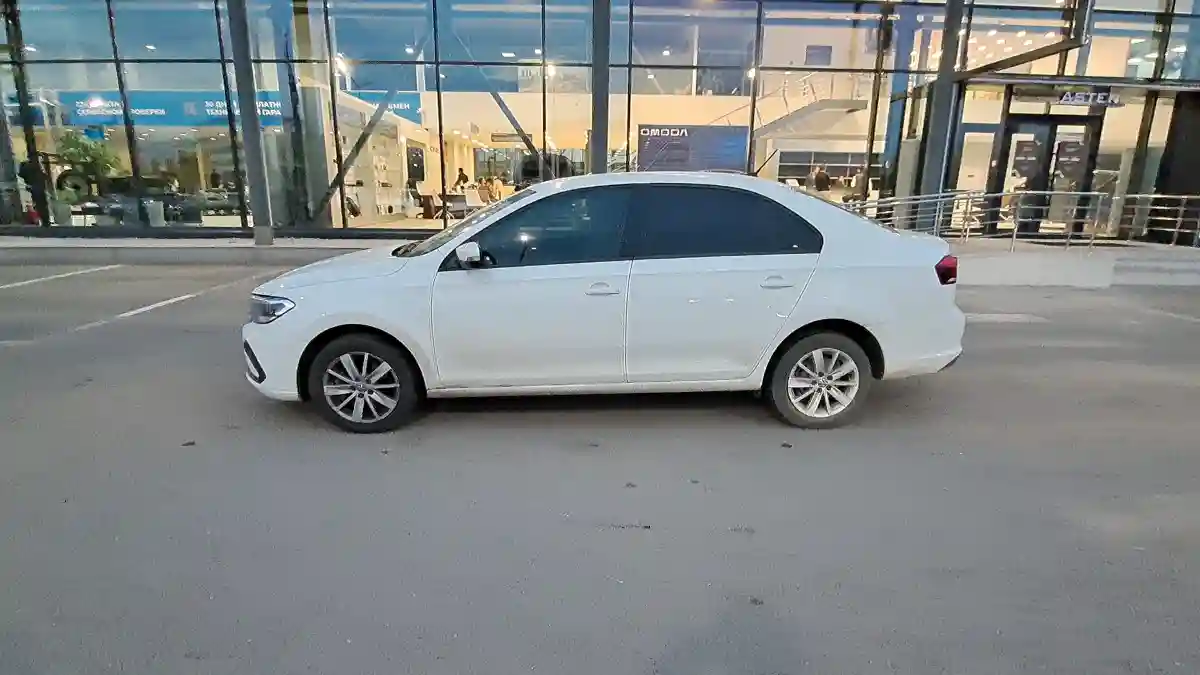 Volkswagen Polo 2022 года за 12 300 000 тг. в Астана