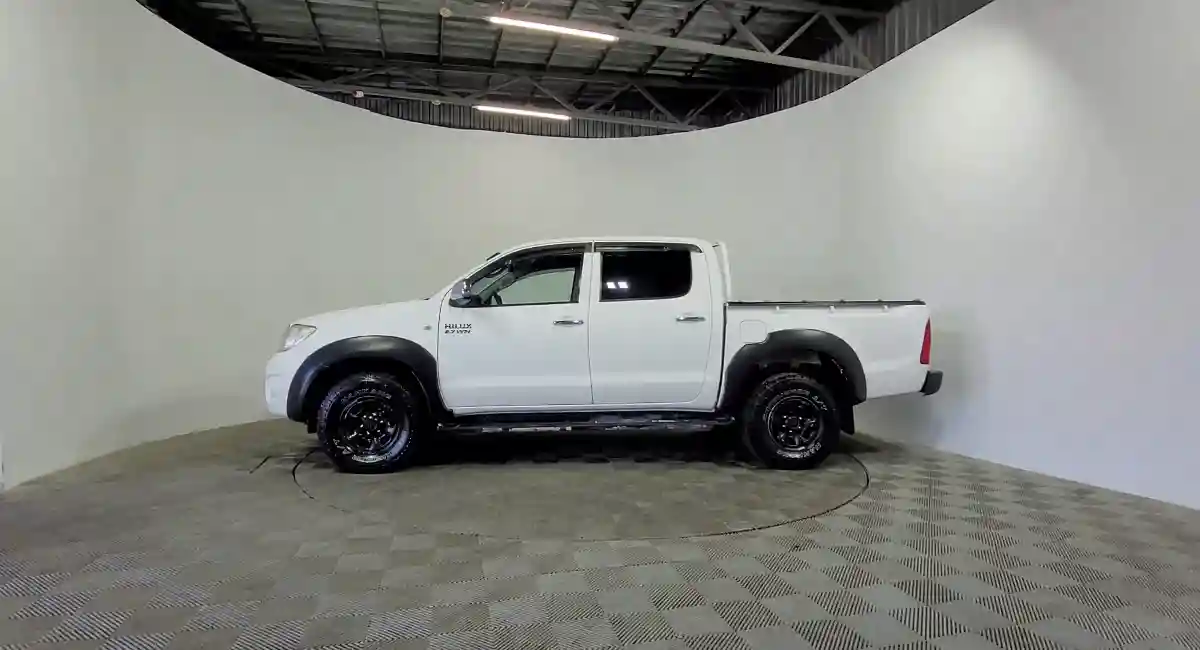 Toyota Hilux 2010 года за 6 800 000 тг. в Алматы
