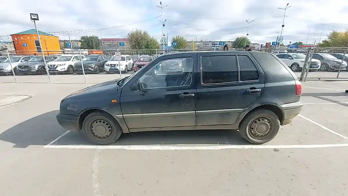 Volkswagen Golf 1992 года за 600 000 тг. в Актобе