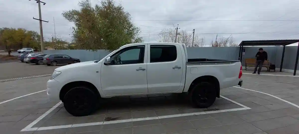 Toyota Hilux 2010 года за 6 500 000 тг. в Уральск