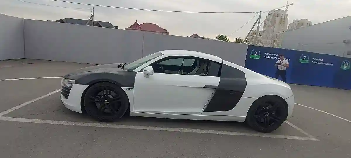 Audi R8 2008 года за 22 000 000 тг. в Шымкент