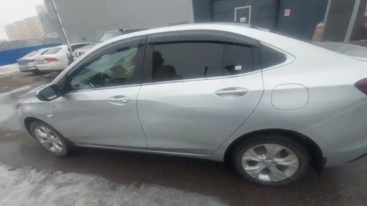 Chevrolet Onix 2023 года за 8 450 000 тг. в Астана