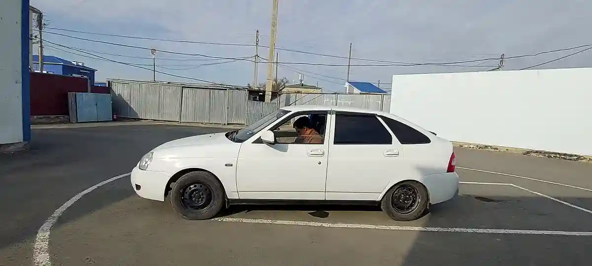 LADA (ВАЗ) Priora 2013 года за 2 500 000 тг. в Атырау