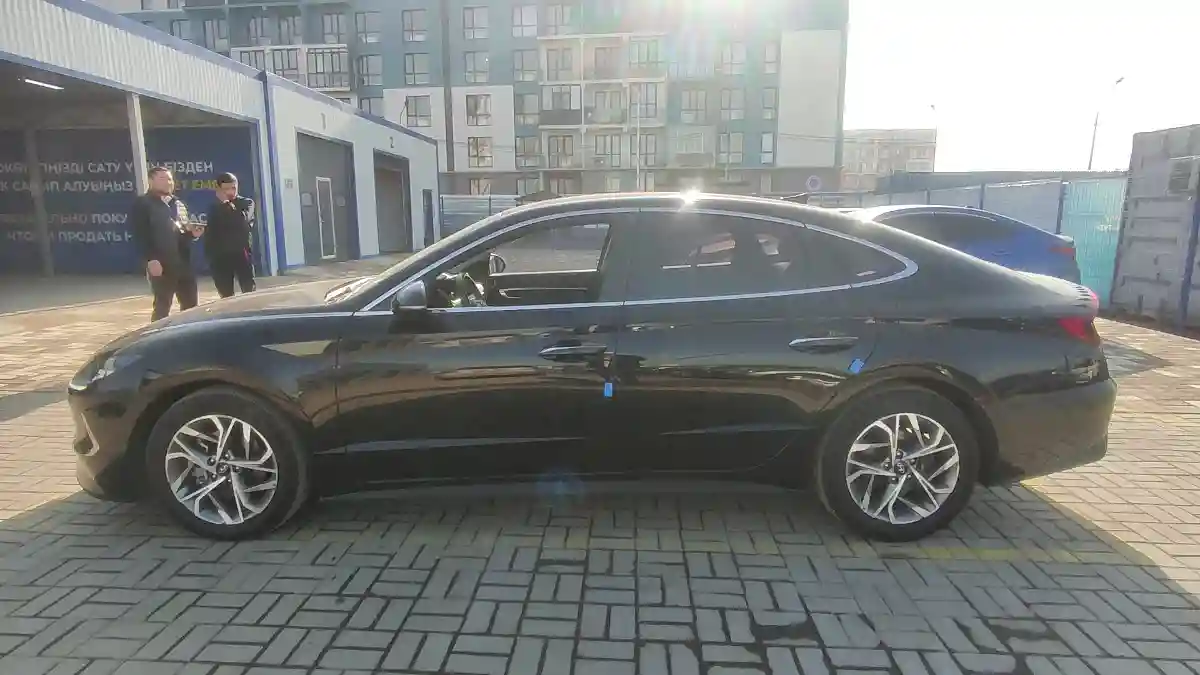 Hyundai Sonata 2021 года за 13 000 000 тг. в Алматы