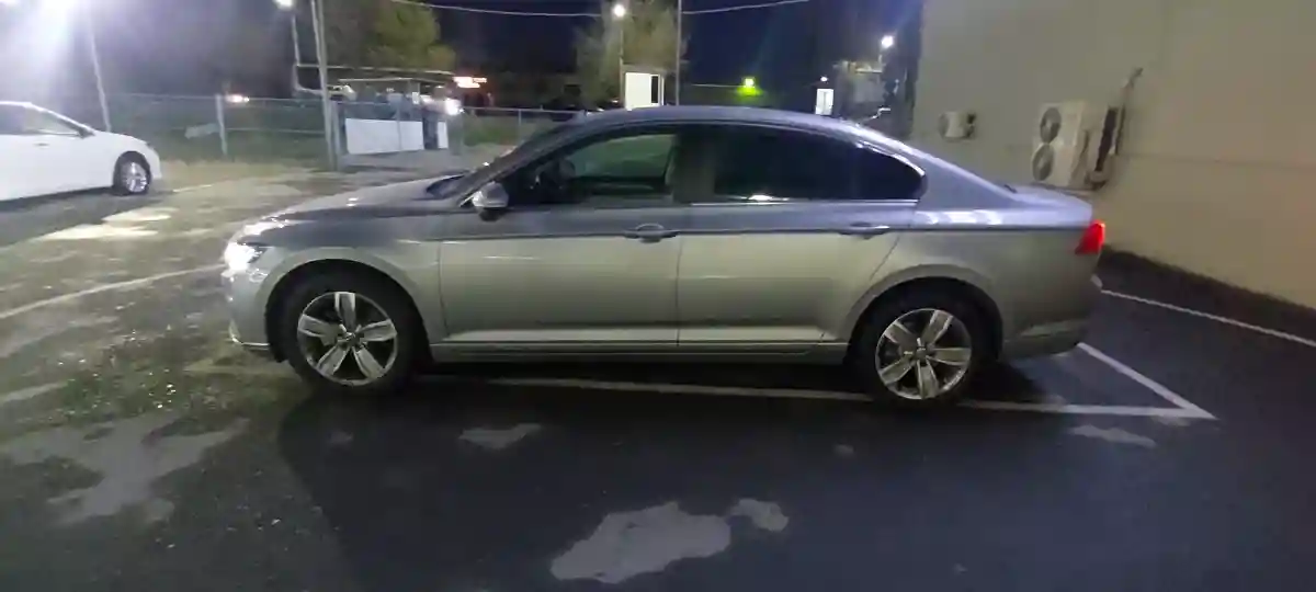 Volkswagen Passat 2020 года за 12 000 000 тг. в Тараз