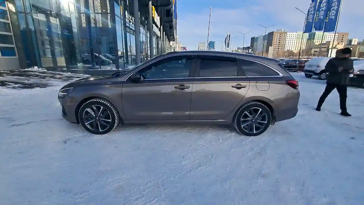 Hyundai i30 2023 года за 9 800 000 тг. в Астана