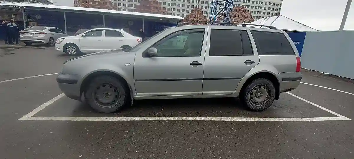 Volkswagen Golf 2002 года за 3 000 000 тг. в Шымкент